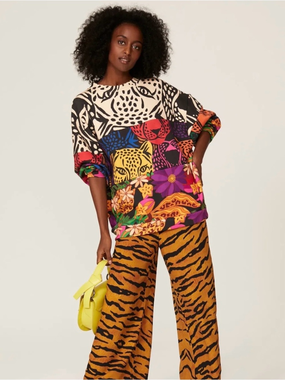 Farm Rio Multicolor Graphic Print Women's Pullover Top